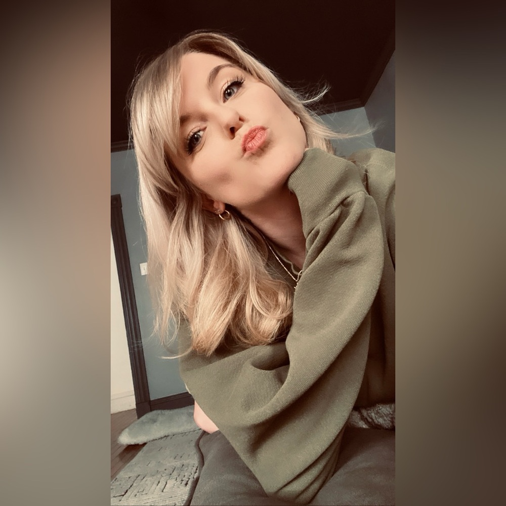 Meet your Posher, Samantha